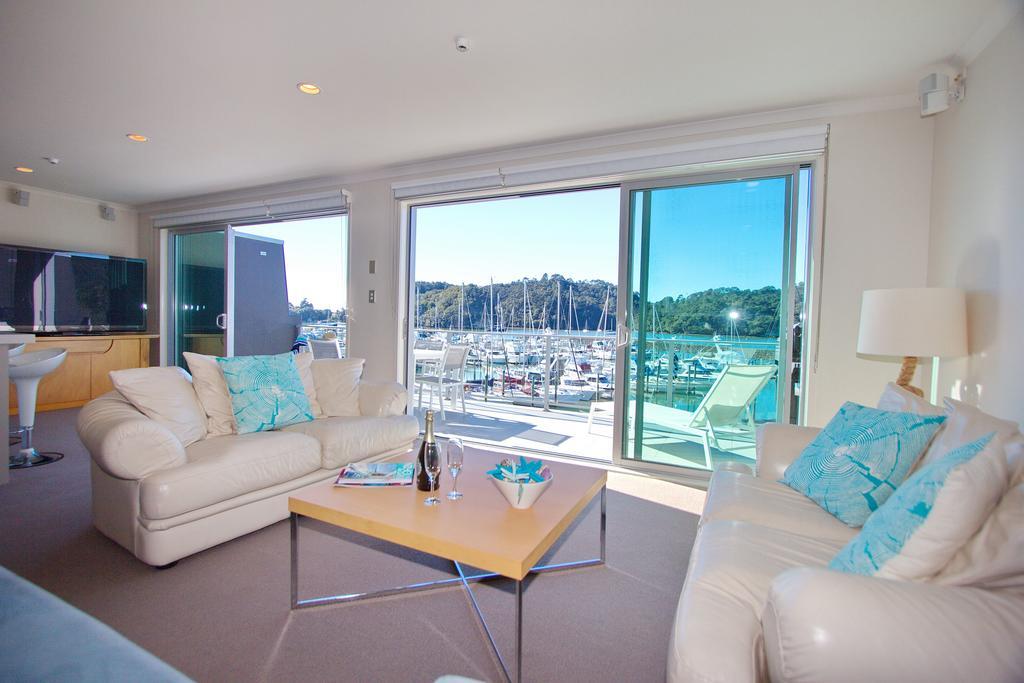 Marina Park Apartments Whitianga Buitenkant foto