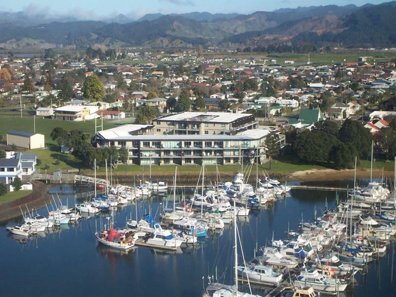 Marina Park Apartments Whitianga Buitenkant foto